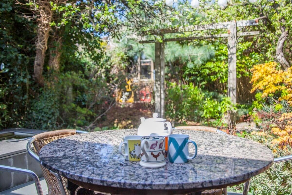 ※ Relaxing Home- Parking & Gorgeous Gardens Bath Exterior photo